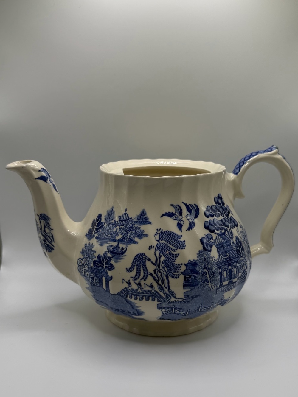 Vintage Sadler England Teapot Blue and White Blue Willow